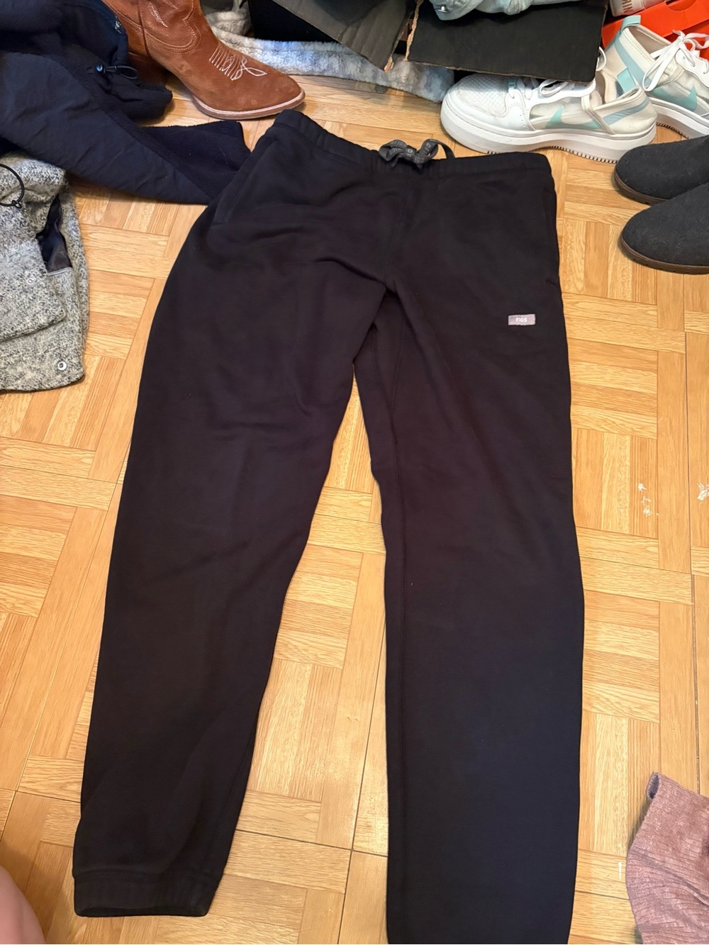 Figs Black Women's Track Jogger Pants